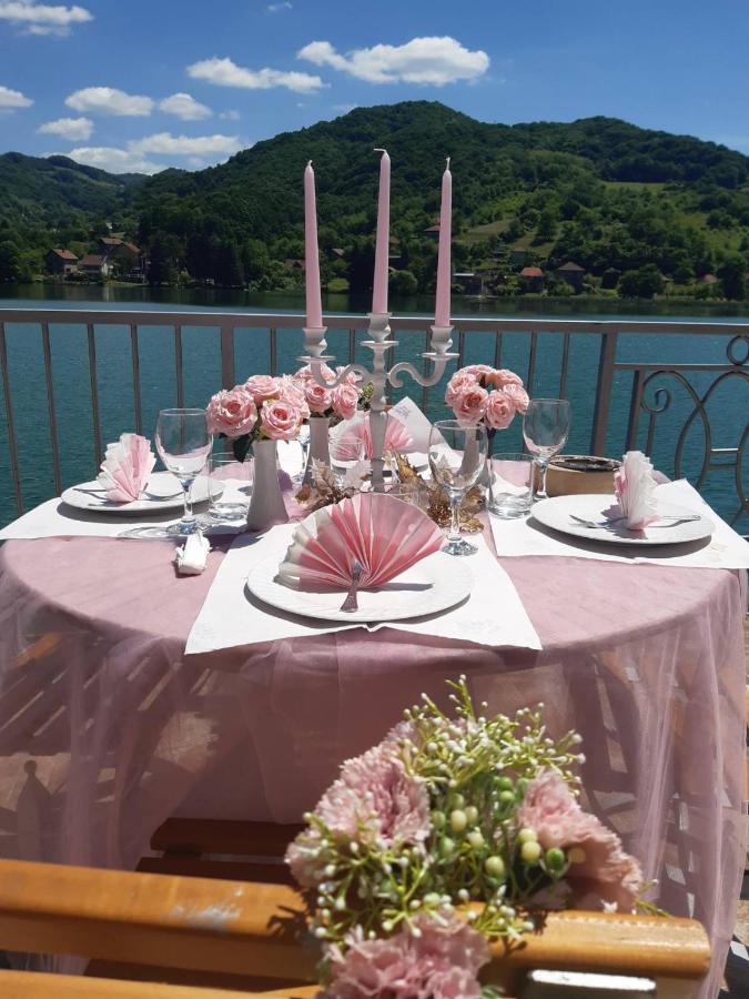 Vila Oaza - Zvornicko Jezero Zvornik Bagian luar foto