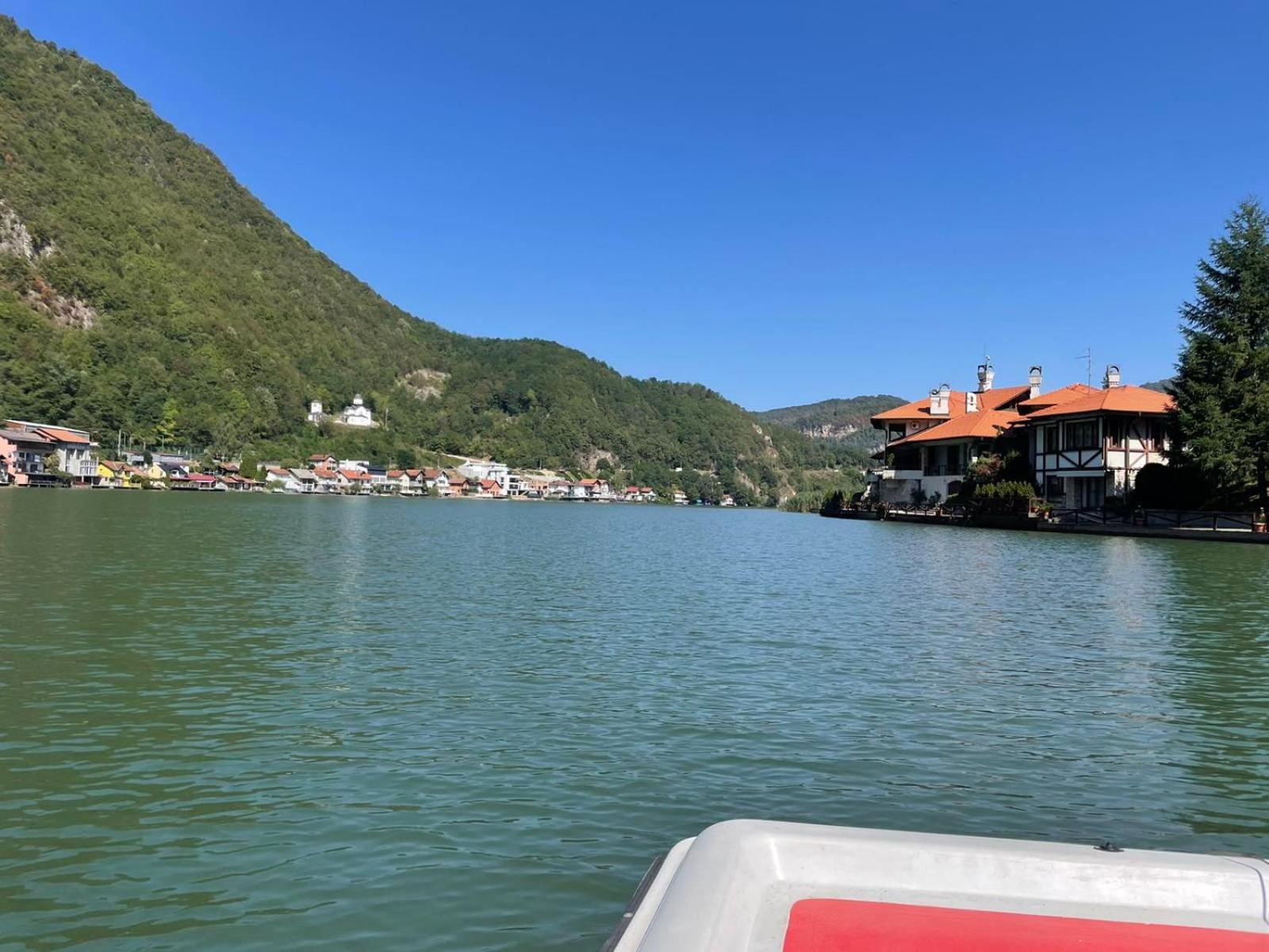 Vila Oaza - Zvornicko Jezero Zvornik Bagian luar foto